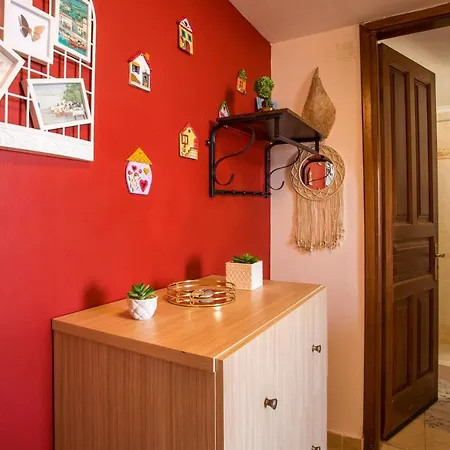 Anna's House * האלקי